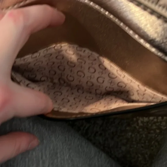 Guess Crossbody Purse - Picture 2 of 3